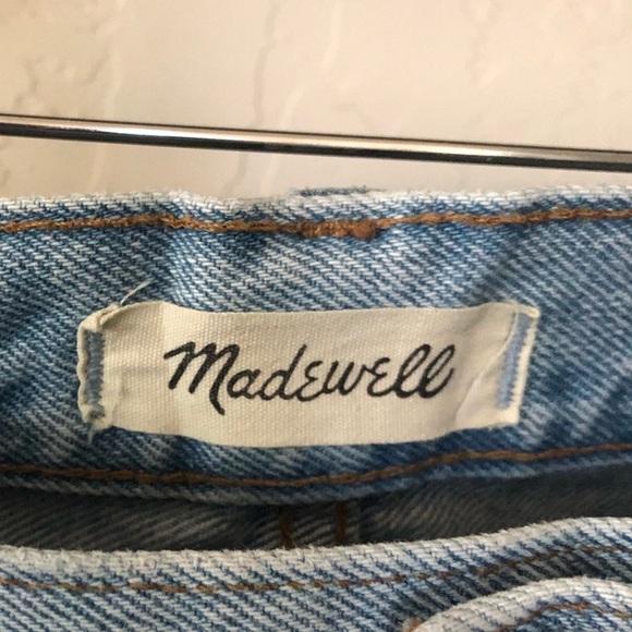 Madewell|Classic straight Jean in distressed style, light wash & high waisted••• - Picture 11 of 16